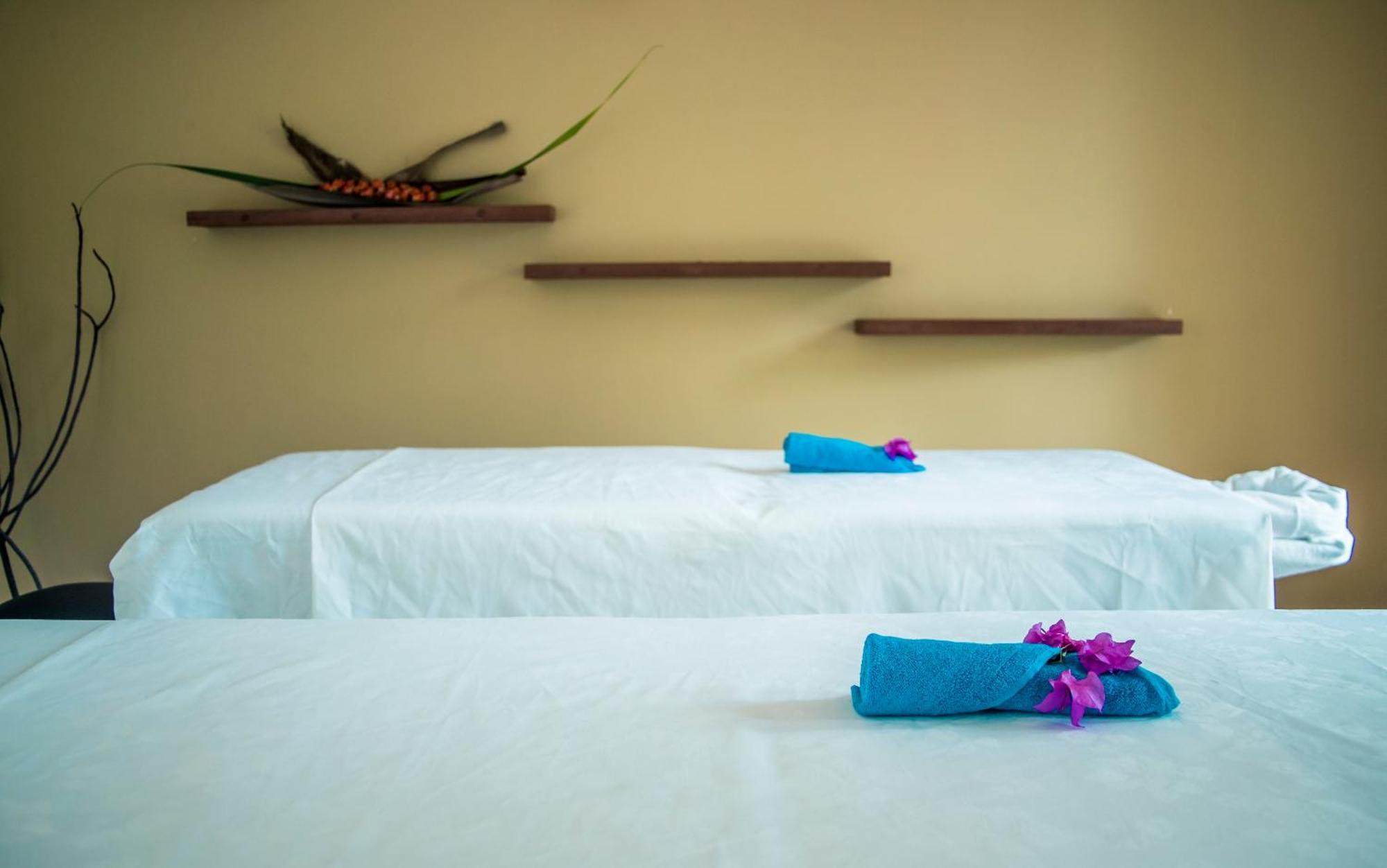 Hondaafushi Island Resort Buitenkant foto